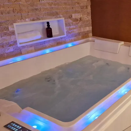 Villa Romantique, Jacuzzi & Piece Secrete Centre Cahors