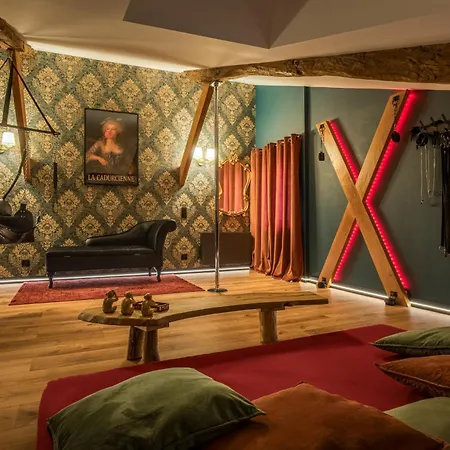 빌라 La Cadurcienne 